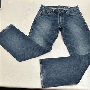 Gap 1969 32 X 32 STANDARD FIT Jeans - Vintage Wash